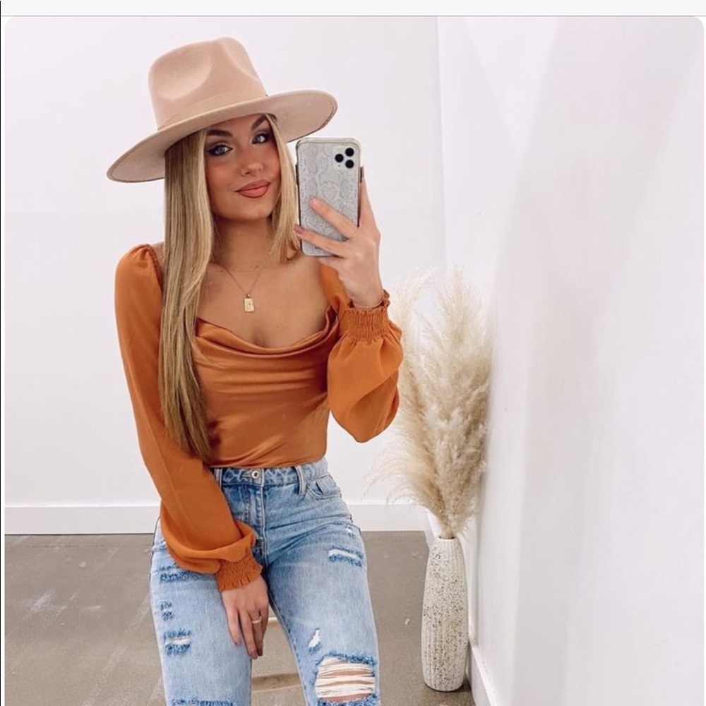 Rust Runaway Babe Top. New with tags